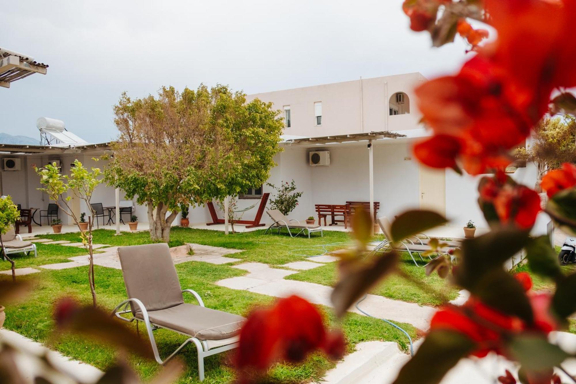 Finikas Apartments Plakias Exterior photo