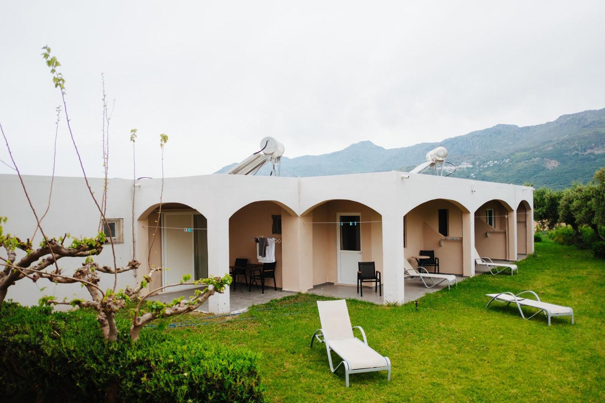 Finikas Apartments Plakias Exterior photo