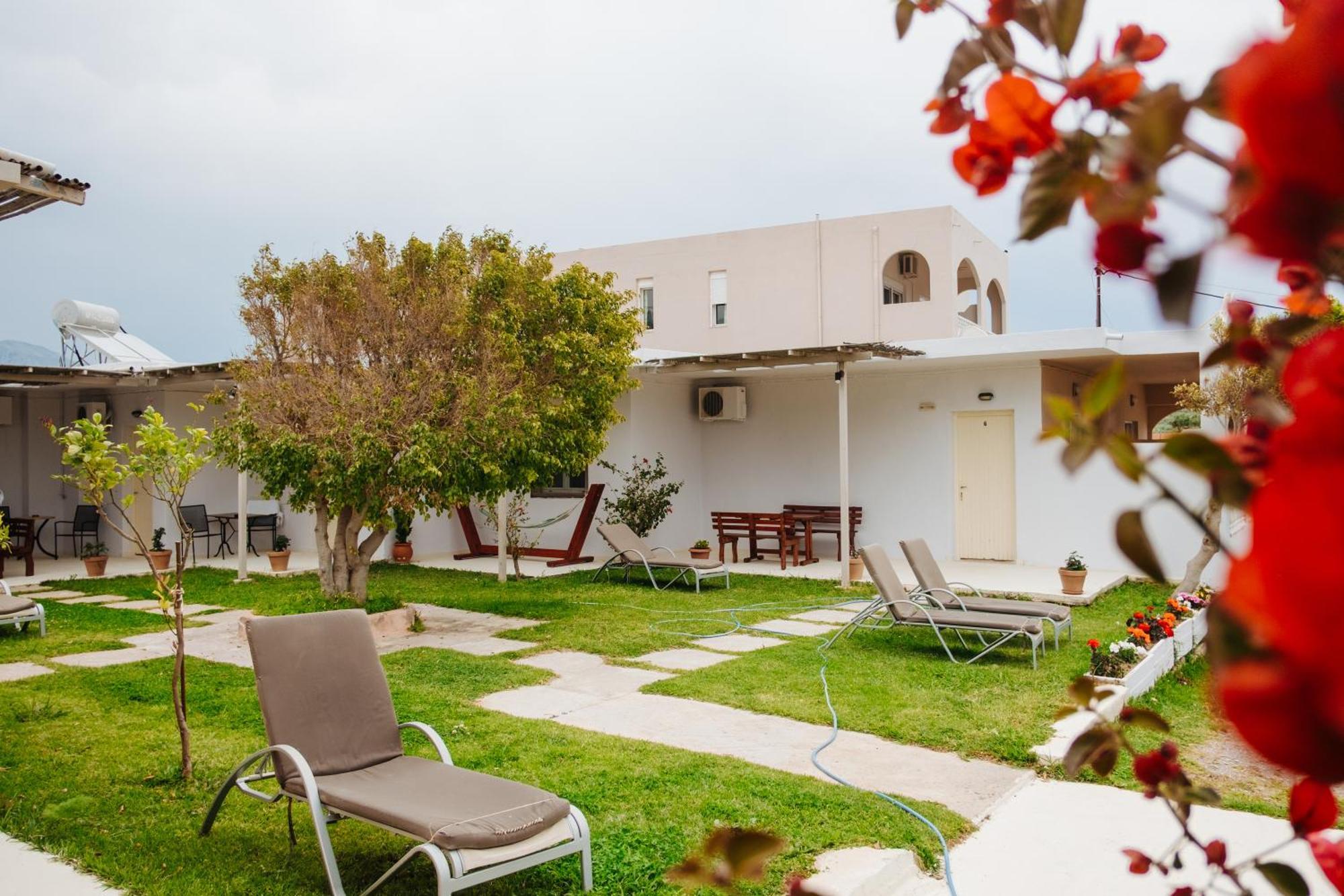 Finikas Apartments Plakias Exterior photo
